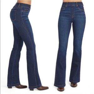 ✨NWT✨ Spanx Flare Jeans Midnight Shade (Large)